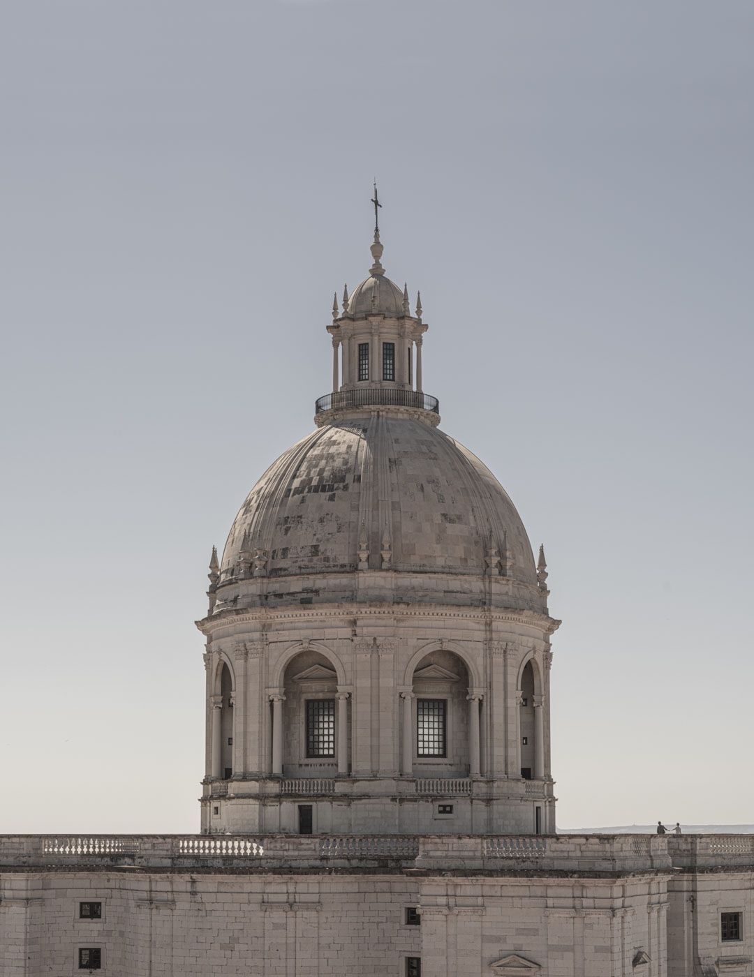 Santa Clara dome view near Arclinea Artusi kitchen in restored Lisbon residence