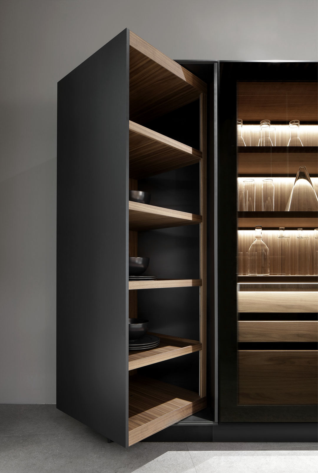 Milan Showroom Proxima Collection