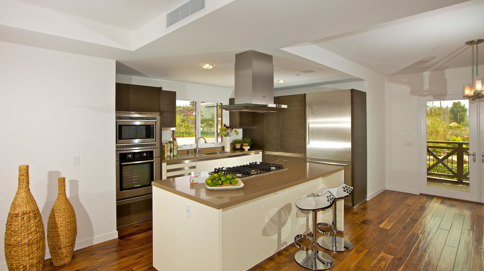 Lofts At Moonlight Beach
