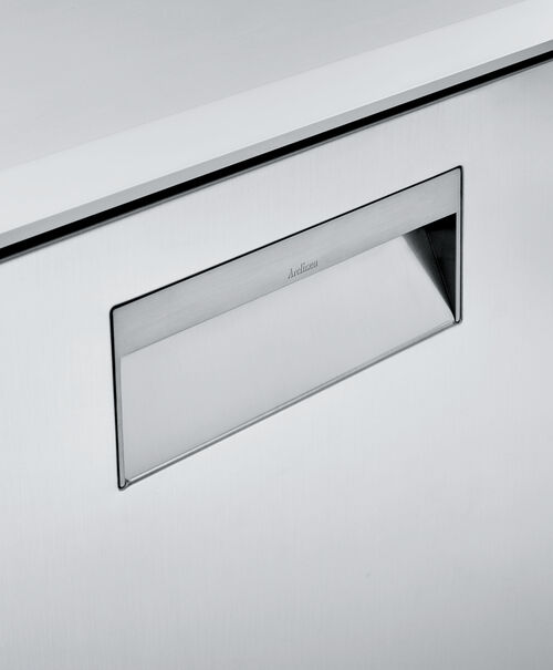 Italia handle - Arclinea kitchen philosophy
