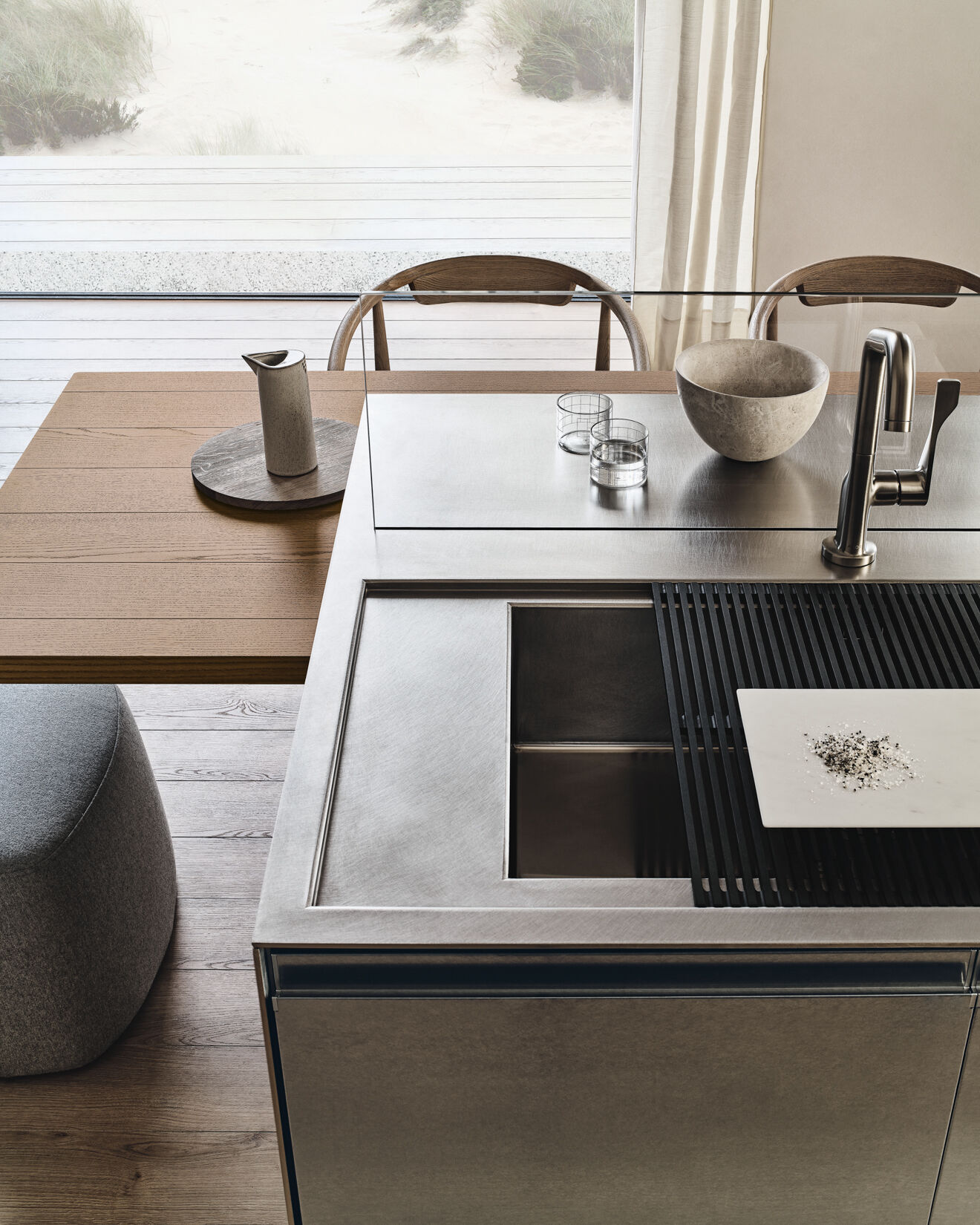 Convivium Kitchen built-in snackbar product 6