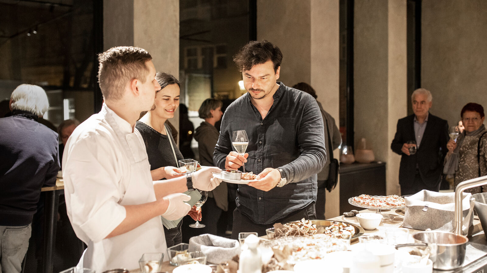 ATELIER MANUALL PRAGUE OPENING