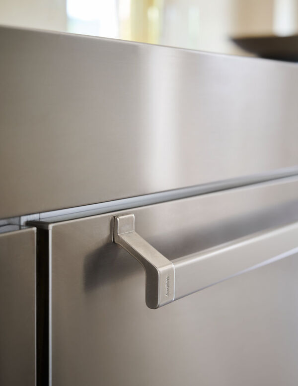 Arclinea stainless steel door kitchen handle