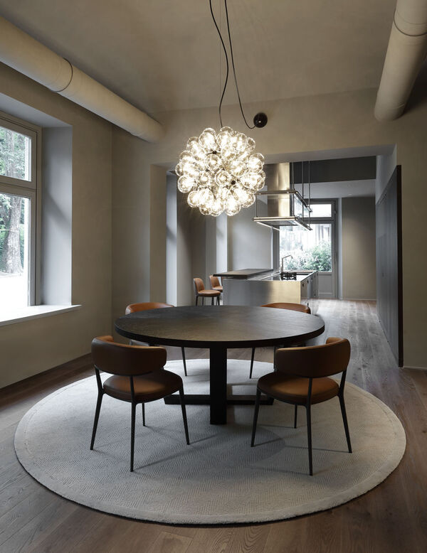 italia - stainless steel - era snack table - torino showroom kitchen Arclinea 12