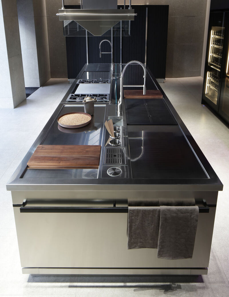 Milan showroom kitchen Arclinea proxima collection via durini00006